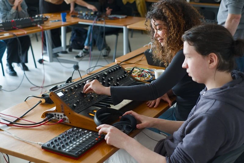 Musique | Composition de musique électro : synthétiseurs et rythmes